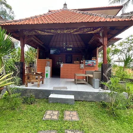 Mushroom Beach Bungalows